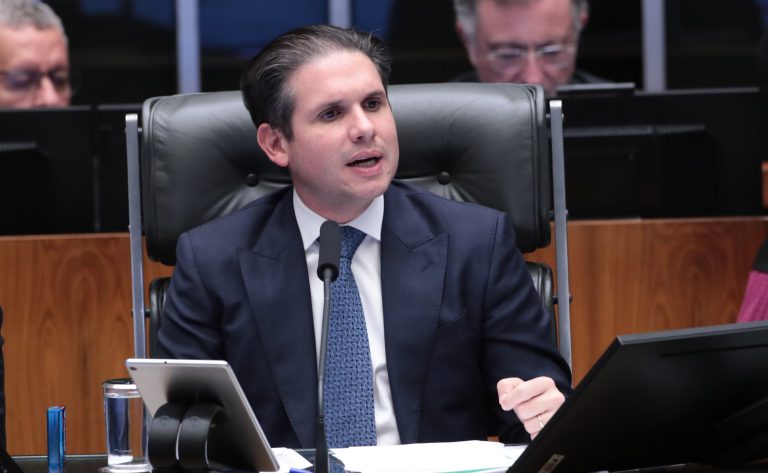 Discussão e votação de propostas legislativas. Presidente da Câmara dos Deputados, Hugo Motta (REPUBLICANOS - PB)